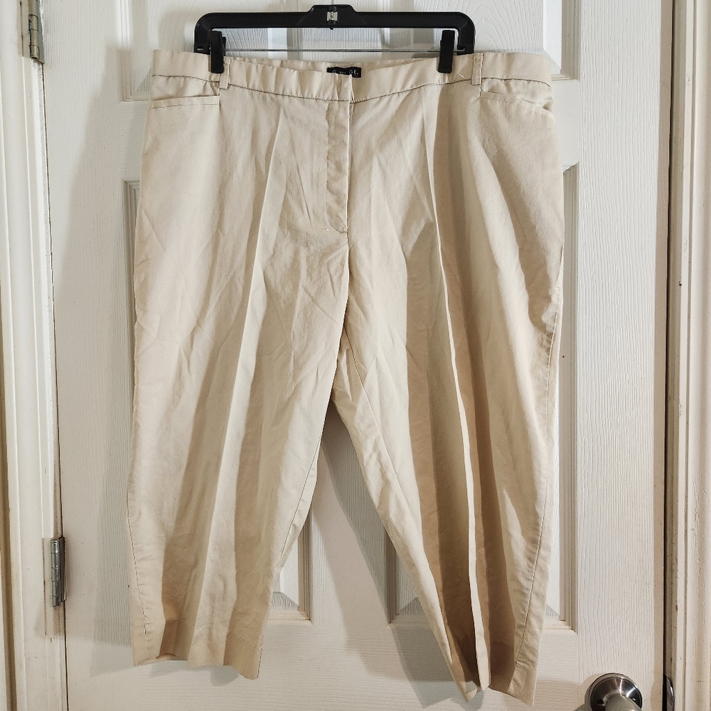 NWOT George Think Slim Capri
